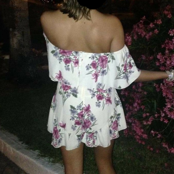 Floral Romper, Size M - Picture 2 of 5